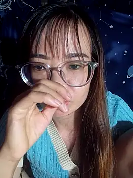   Mai-love19   online show from November 6, 2025, 1:26 pm