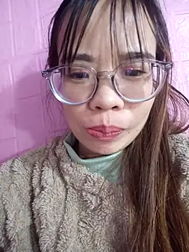   Mai-love19   online show from December 14, 2025, 1:17 pm