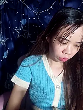   Mai-love19   online show from November 2, 2025, 1:27 pm