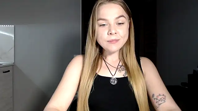 Snapshot of Sunbeam_ chatting on April 1, 2026, 7:55 pm Sunbeam online show from April 1, 2026, 7:55 pm