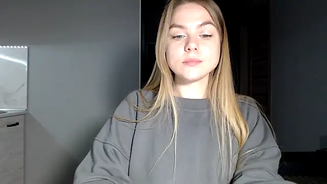 Snapshot of Sunbeam_ chatting on April 28, 2026, 9:30 pm Sunbeam online show from April 28, 2026, 9:30 pm