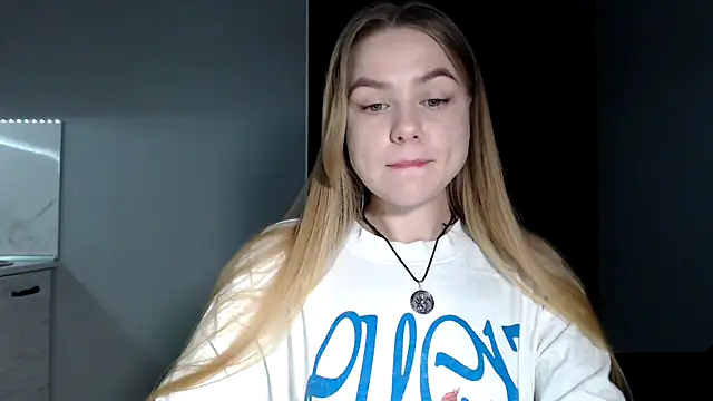Snapshot of Sunbeam_ chatting on April 19, 2026, 8:00 pm Sunbeam online show from April 19, 2026, 8:00 pm