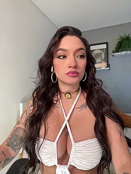 DaniDusan  online show from April 20, 2026, 7:37 pm