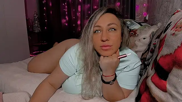 CumOnMy Tits online show from December 19, 2025, 12:51 pm