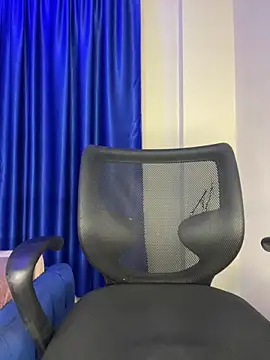 Snapshot of Bigbooob4 chatting on October 12, 2025, 1:51 am Bigbooob4 online show from October 12, 2025, 1:51 am