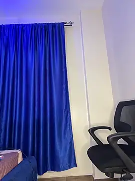 Snapshot of Bigbooob4 chatting on October 13, 2025, 4:58 am Bigbooob4 online show from October 13, 2025, 4:58 am