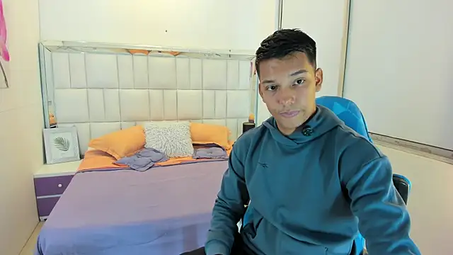 Edwin Blaz online show from October 2, 2025, 2:48 am