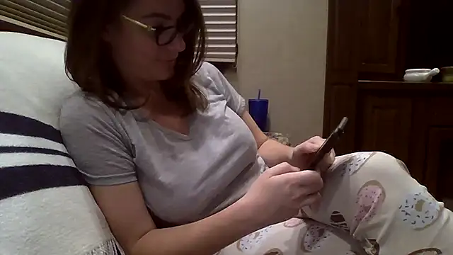 Snapshot of Milfywaysx chatting on September 18, 2025, 3:20 am Milfywaysx online show from September 18, 2025, 3:20 am
