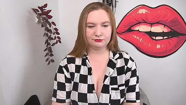 LaraDream online show from April 27, 2026, 4:05 pm