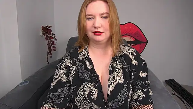 Snapshot of LaraDream chatting on July 31, 2026, 2:05 pm LaraDream online show from July 31, 2026, 2:05 pm