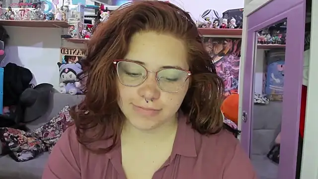 soficammy online show from March 15, 2026, 9:33 pm