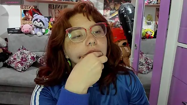 soficammy online show from January 24, 2025, 5:21 am