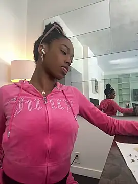 mismialove online show from June 14, 2026, 4:52 pm