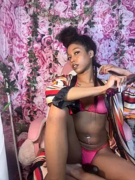 Snapshot of mismialove chatting on November 20, 2025, 10:27 am mismialove online show from November 20, 2025, 10:27 am