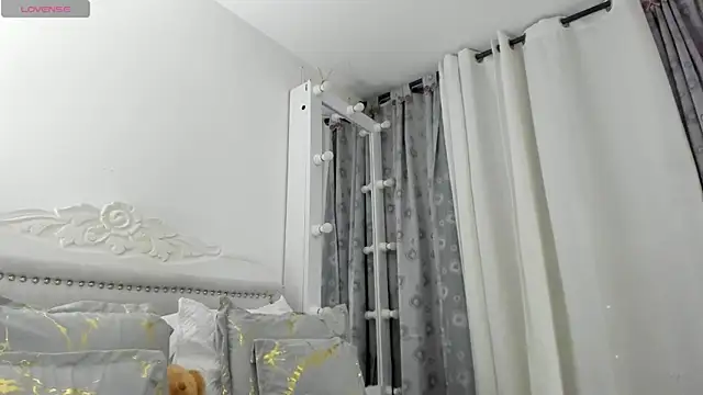 Snapshot of nelumbonucifera chatting on February 28, 2025, 2:09 am nelumbonucifera online show from February 28, 2025, 2:09 am