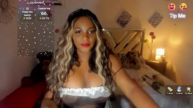 Snapshot of Miagrace chatting on March 6, 2026, 11:00 pm Miagrace online show from March 6, 2026, 11:00 pm