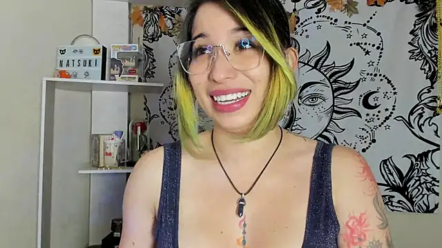 Snapshot of Laughing_Naty chatting on October 9, 2025, 6:14 am Laughing Naty online show from October 9, 2025, 6:14 am
