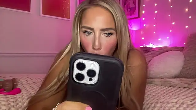 Fitnessbabe69 online show from March 4, 2026, 10:01 am