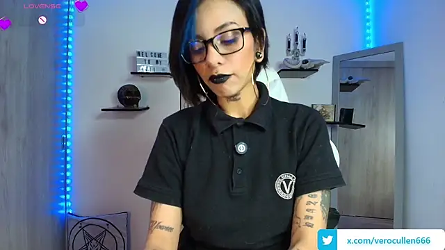 Snapshot of luci_fer_devil chatting on March 24, 2026, 12:43 am luci fer devil online show from March 24, 2026, 12:43 am