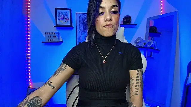 Snapshot of luci_fer_devil chatting on July 24, 2026, 1:01 am luci fer devil online show from July 24, 2026, 1:01 am