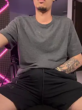 bigryann23 online show from November 21, 2025, 3:16 am